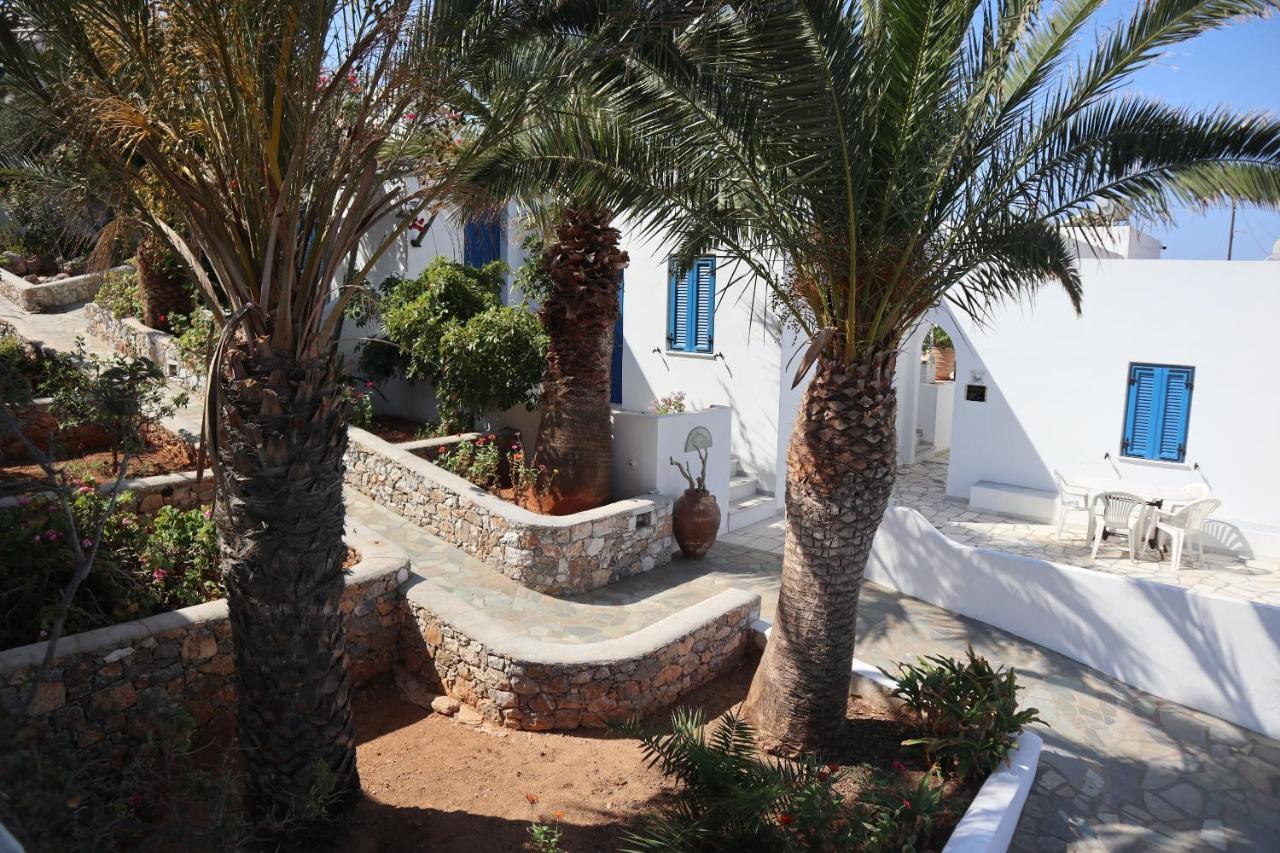 Anna'S Place Rooms Irakleia  Exterior photo