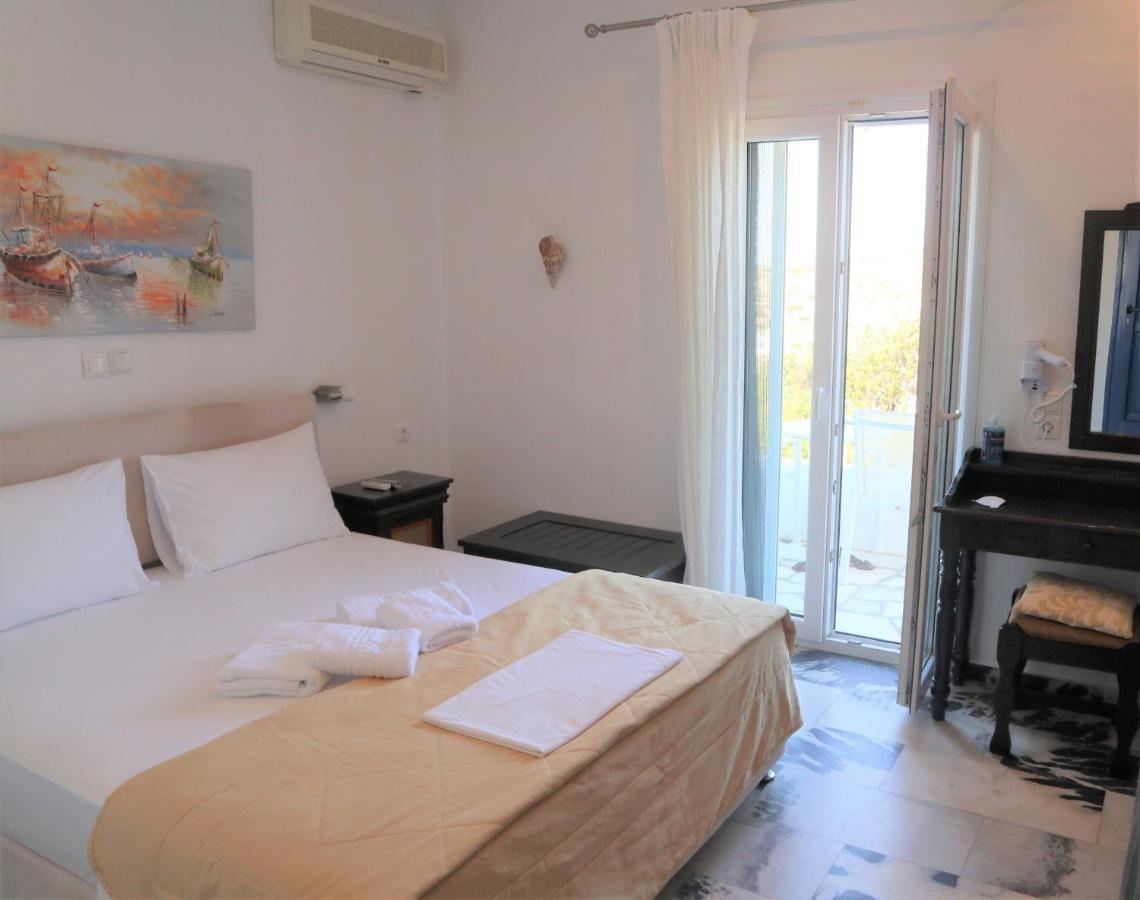 Anna'S Place Rooms Irakleia  Exterior photo