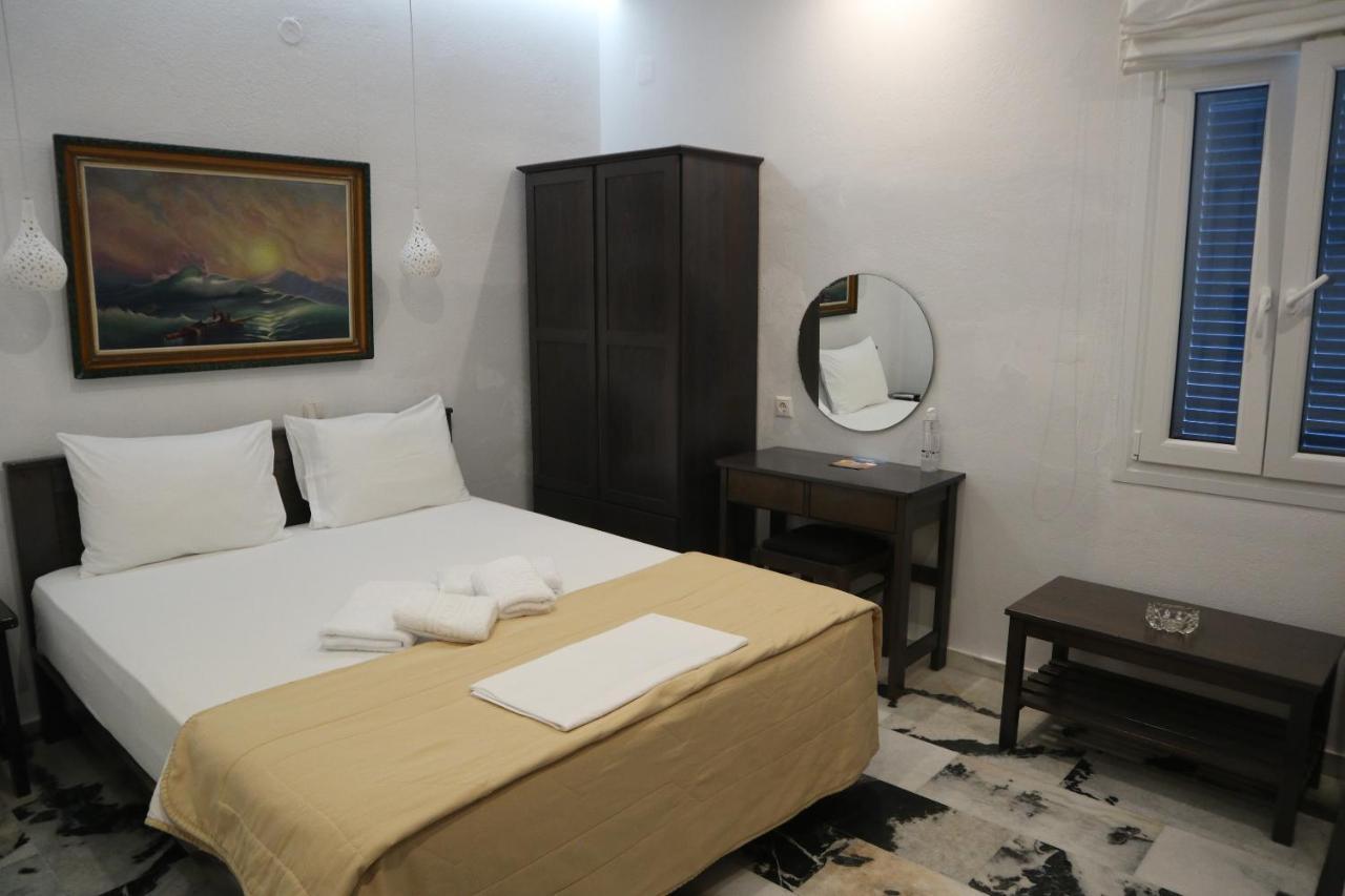 Anna'S Place Rooms Irakleia  Exterior photo