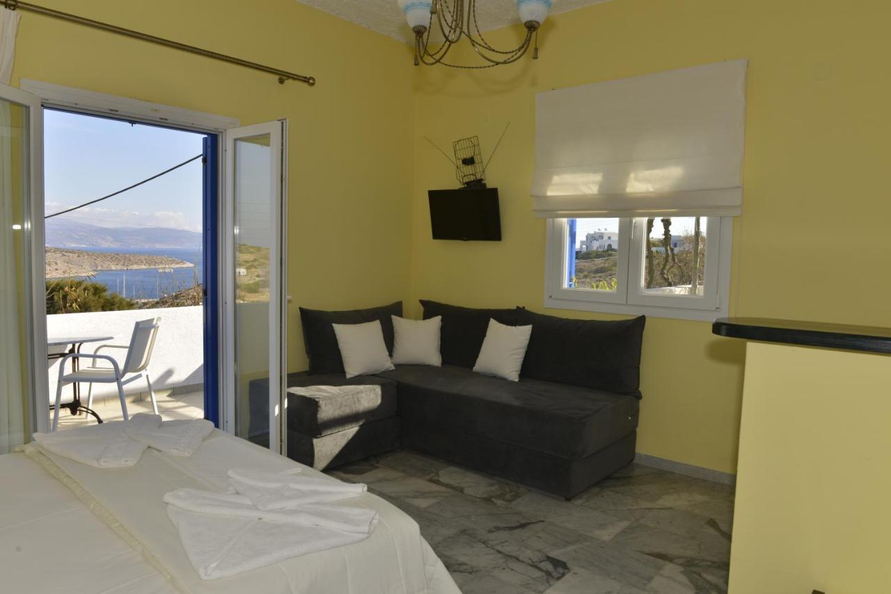 Anna'S Place Rooms Irakleia  Exterior photo